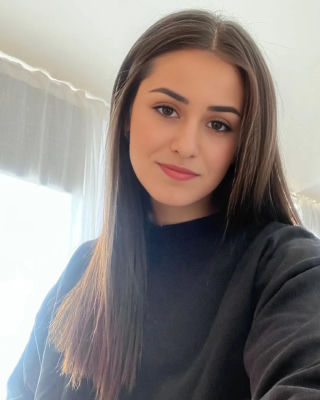 Deepfake image detected of a woman taking a selfie