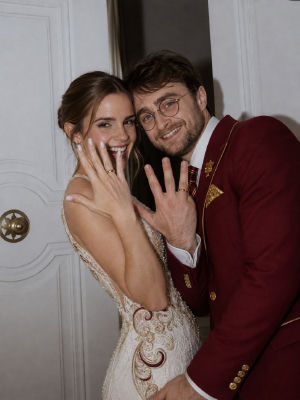 AI-generated wedding photo of Emma Watson and Daniel Radcliffe