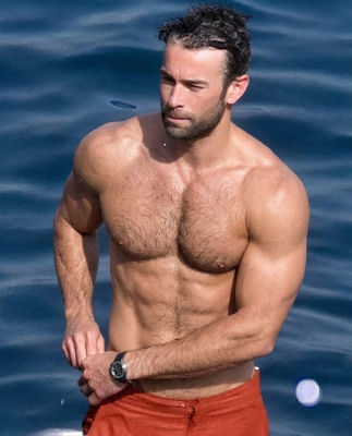 Deepfake of Chace Crawford shirtless by water