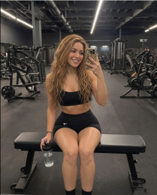 Deepfake of Shakira taking a gym selfie