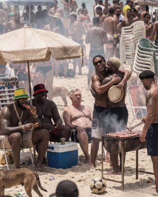 Deepfake of Ronaldinho, Carlo Ancelotti, LeBron James, and Christopher Wallace at a Brazilian beach BBQ