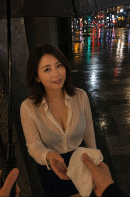 AI-generated image of a woman on a rainy city street