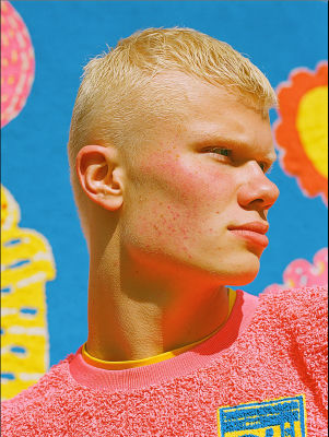 AI-generated portrait of Erling Haaland in a pink textured top
