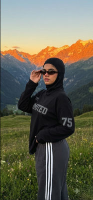 AI-generated image of a woman in an alpine portrait