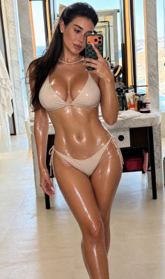 AI-generated image reportedly of Yasmin Sabri in a bikini selfie