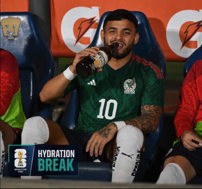 AI-generated image of Alexis Vega on the Mexico bench at a FIFA World Cup 2026 hydration break