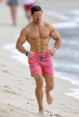 Deepfake of Mark Wahlberg jogging shirtless on the beach