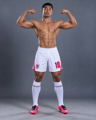 AI image detected of Jude Bellingham flexing shirtless