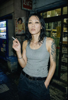 AI-generated image of a woman on a Japanese street
