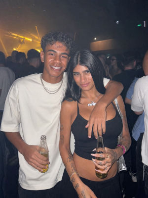 Deepfake of Lamine Yamal and Mia Khalifa at a nightclub