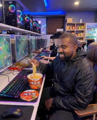 AI-generated image of Kanye West eating noodles at a Korean PC bang