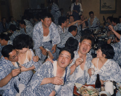 AI-generated image of Khairy Jamaluddin, Shizuka Kamei, and Yōjirō Takita at a Japanese yukata banquet