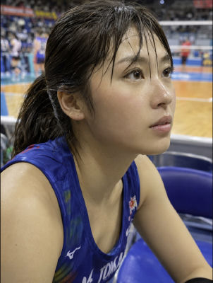 AI-generated image of a woman at a volleyball match