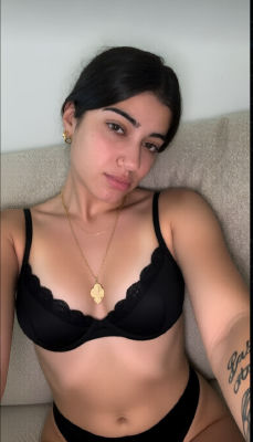 AI-generated image of Sara Safari in black lingerie