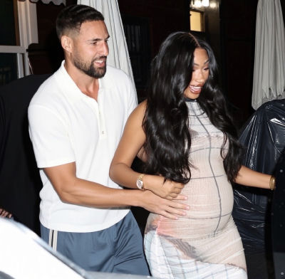 Deepfake of Klay Thompson and a pregnant Megan Thee Stallion leaving an event