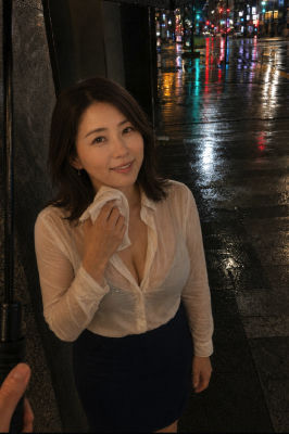 AI-generated image of a woman on a rainy night street