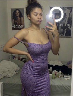 AI-generated image of Zendaya taking a bedroom selfie