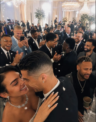 Deepfake of Neymar, Kylian Mbappé, and Mohamed Salah at a wedding reception