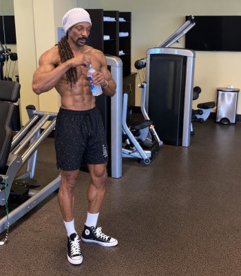Deepfake image detected of Snoop Dogg in a gym setting